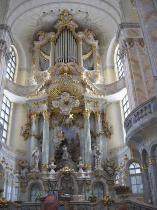 04-09; Dresden; Kirche von Innen; von Peter