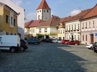 08-07; Melinek; Stadt 01