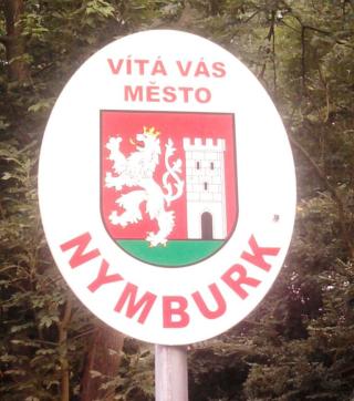 08-12; Nymburk; Ortschild am Radweg