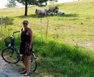 08-15; Ceska Skalice; Andreas seine Rinder 01