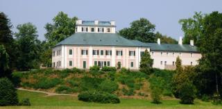 08-15; Ceska Skalice; Ratiborice; Schlossanlage