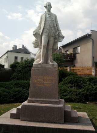 08-22; Hostinne; Joseph II