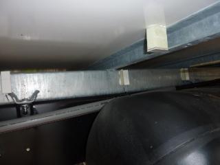 Halter für die Gasleitungen