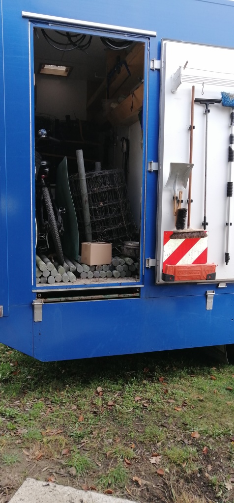 Die Hälfte in die Werkstatt