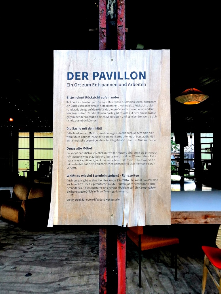 Erklärungen überall