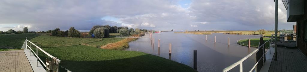 Panorama zur Elbe hin