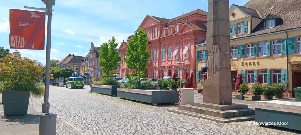 Polizeirevier, mächtig und aufgeräumt