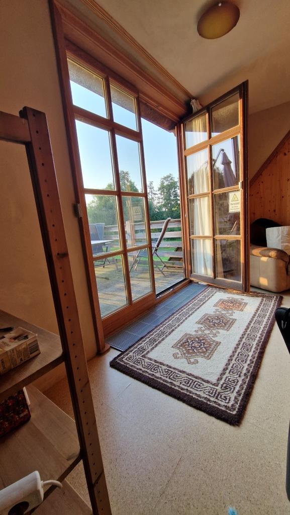 Hier geht's zum Balkon